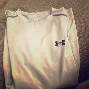 Under armour workout short sleeve shirt